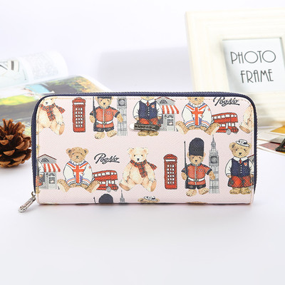 Дамски портфейл с изображения на мече