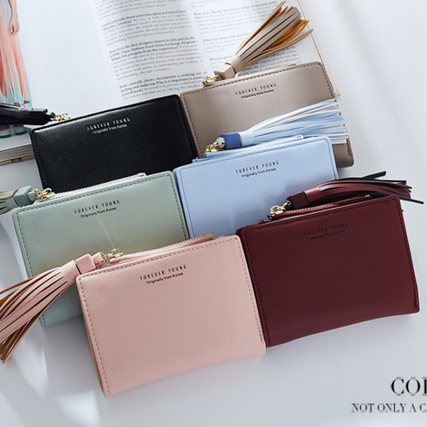 Мини дамски портфейл с пискюл в семпъл модел в шест цвята