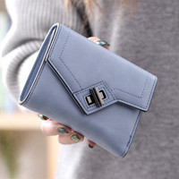 Мини дамски портфейл в пет цвята със закопчалка