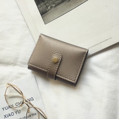 Стилен мини портфейл за дамите с копче