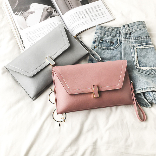 Стилен дамски клъч с дръжка в четири цвята