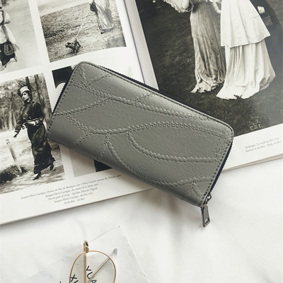 Семпъл дамски портфейл в сив, кафяв и черен цвят