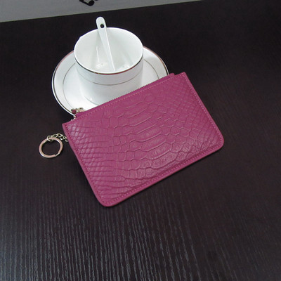 Мини дамски портфейл с ципове и метална дръжка