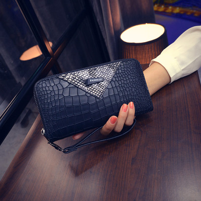 Стилен дамски портфейл в различни модели и цветове