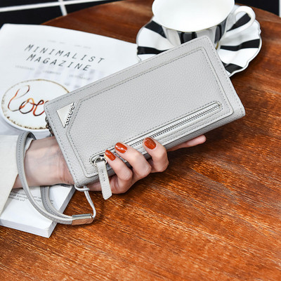 Красив дамски портфейл с дръжка и пискюл в пет цвята