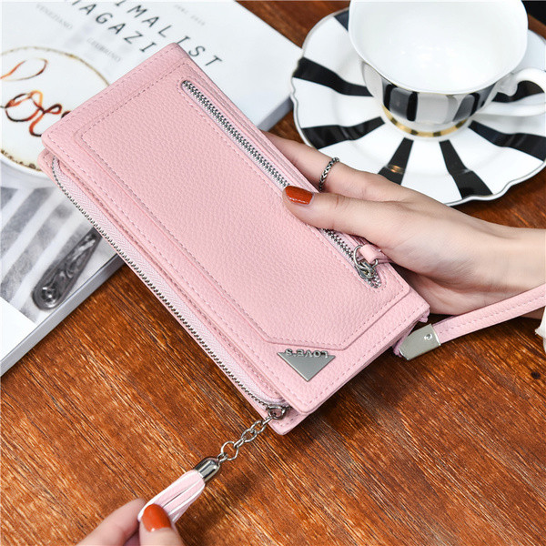 Красив дамски портфейл с дръжка и пискюл в пет цвята