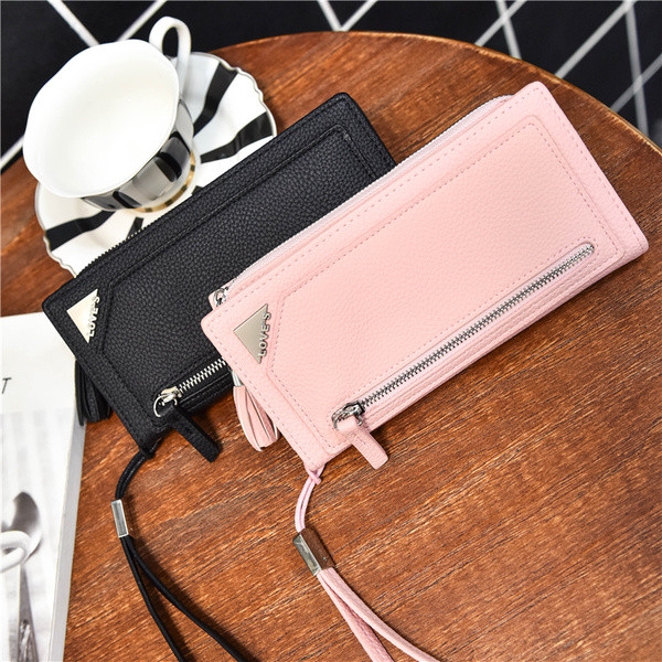 Красив дамски портфейл с дръжка и пискюл в пет цвята