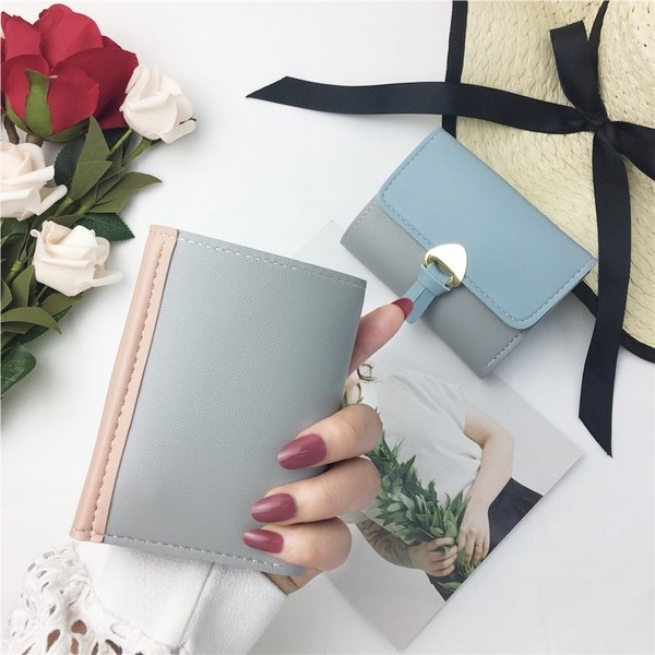 Мини дамски портфейл в няколко разцветки с метална декорация