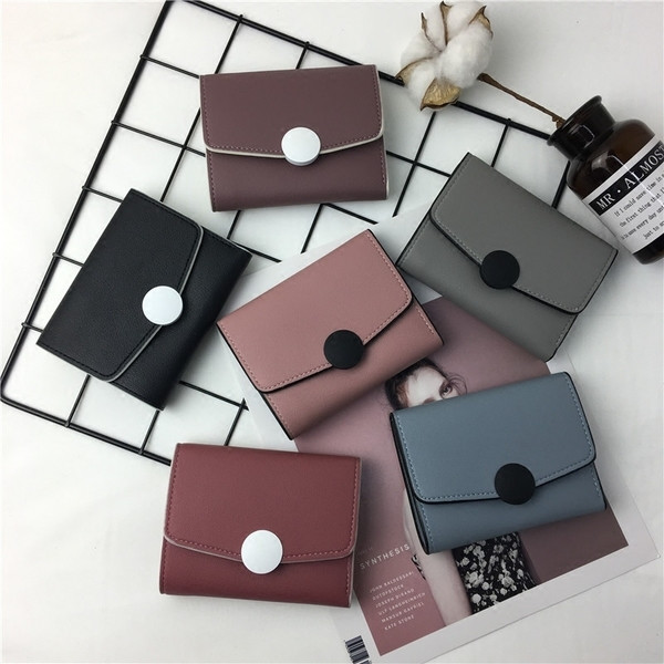 Мини портфейл за дамите с копче в няколко цвята