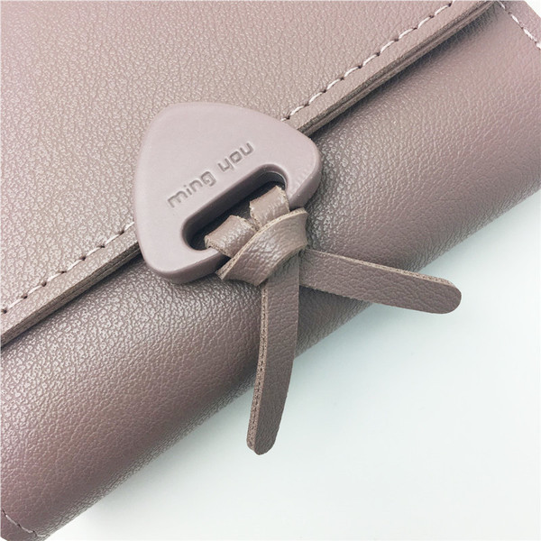 Мини портфейл за дамите в изчистен модел - много красив