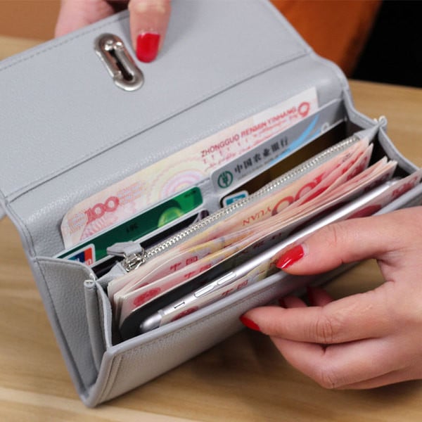 Красив портфейл за дамите в шест цвята