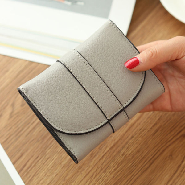 Стилен портфейл за дамите в пет цвята