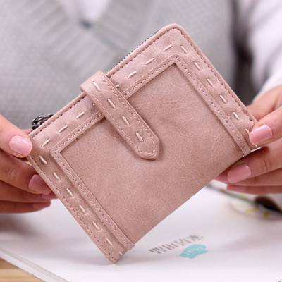 Мини портфейл за дамите с плетена декорация 