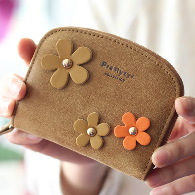 Мини портфейл с декорация цветя в различни цветове