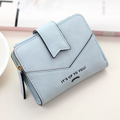 Красив дамски портфейл в малък размер с надпис