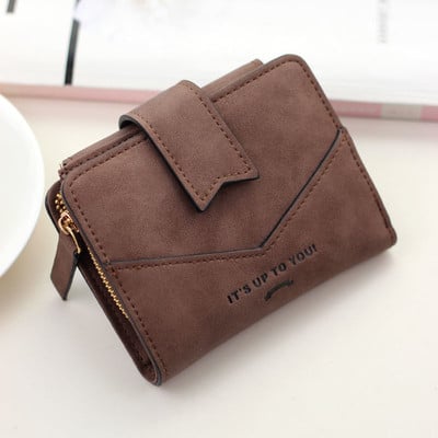 Красив дамски портфейл в малък размер с надпис