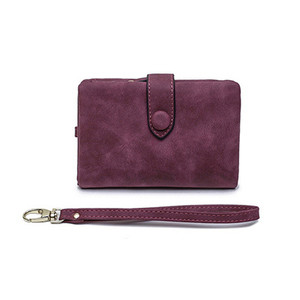 Портфейл за дамите с дръжка в пет цвята