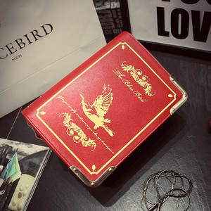 Ретро дамска чанта с изображение в три цвята