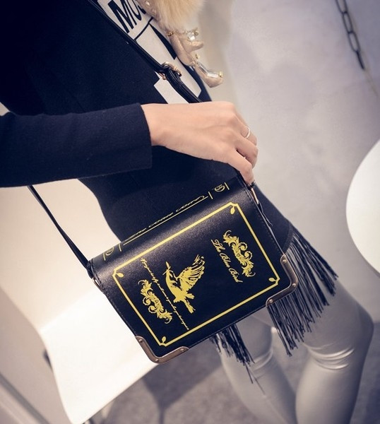 Ретро дамска чанта с изображение в три цвята