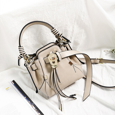 Ежедневна дамска чанта в бежов, кафяв и черен цвят