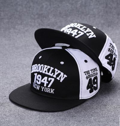 Бейзболна мъжка шапка в много различни модели