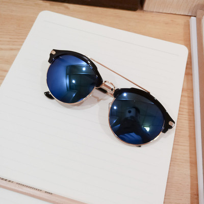 Стилни мъжки очила в черен и син цвят