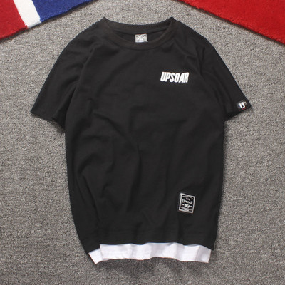 Αντρικά μπλουζάκια σε διάφορα μοντέλα κατάλληλα για την καθημερινή ζωή