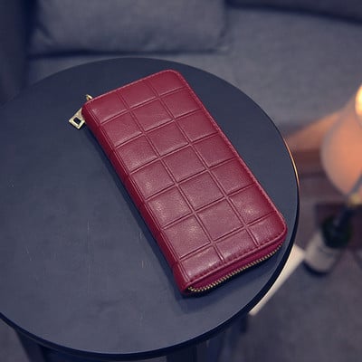 Дамски портфейл в черен, червен и син цвят