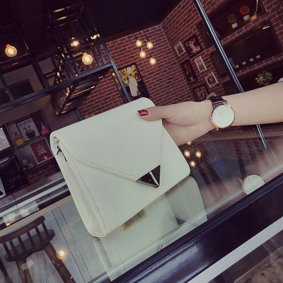 Мини дамски клъч с метална дръжка в няколко цвята