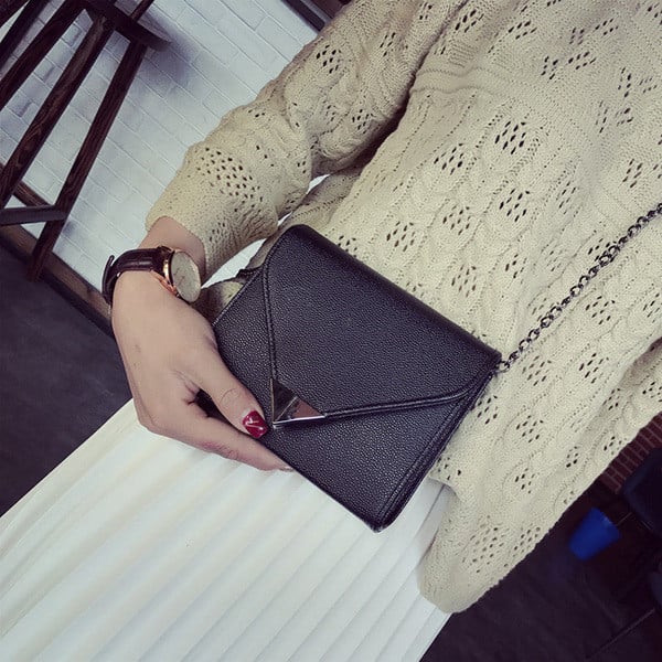 Мини дамски клъч с метална дръжка в няколко цвята