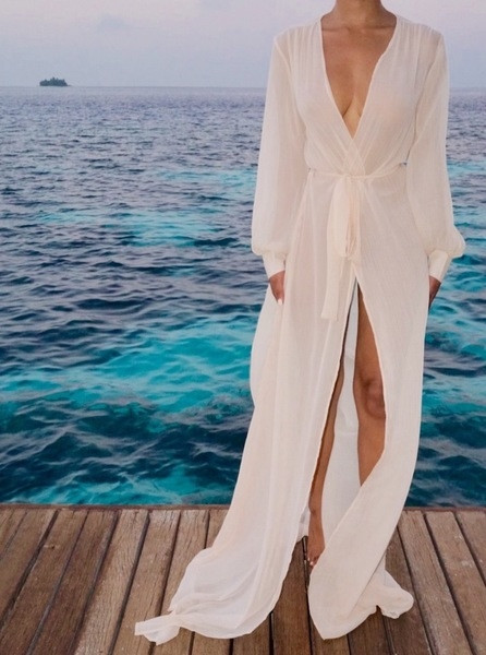 Πολύ κομψή και μεταξένια γυναικεία ρόμπα για παραλία σε διάφορα χρώματα