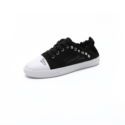 Γυναικεία πάνινα παπούτσια σε τρία χρώματα με πέτρες κατάλληλες για την καθημερινή ζωή