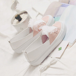 Γλυκά παιδικά μοκασίνια σε δύο χρώματα με κορδέλα