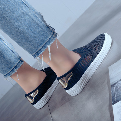 Αθλητικά κομψά γυναικεία μοκασίνια σε τρία χρώματα κατάλληλα για τη καθημερινή ζωή