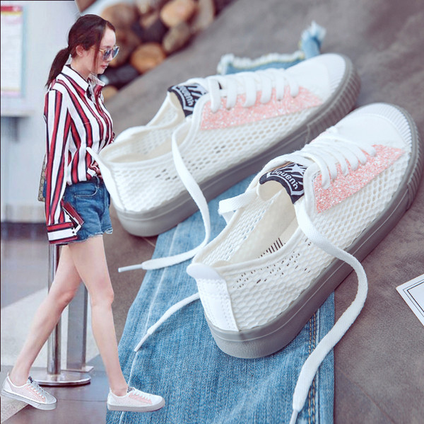 Γυναικεία καθημερινά  πάνινα παπούτσια από ένα δίκτυο σε τρία χρώματα