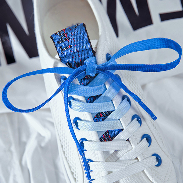 Γυναικεία πάνινα παπούτσια  με ένα έγχρωμο δίχτυ σε τρία χρώματα