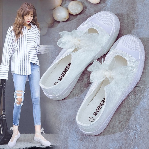 Γλυκά γυναικεία  μοκασίνια με κορδέλα σε μαύρο και άσπρο