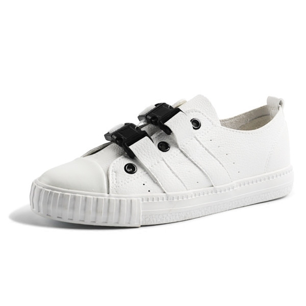 Όμορφα γυναικεία αθλητικά παπούτσια- λευκά και μαύρα