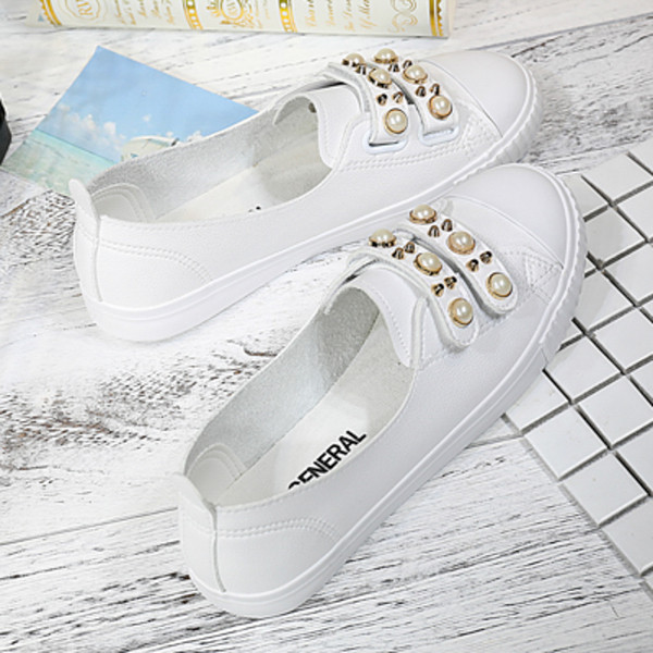 Moccasins γυναικεία  με λουράκια βελκρό και πέτρες σε τρία χρώματα