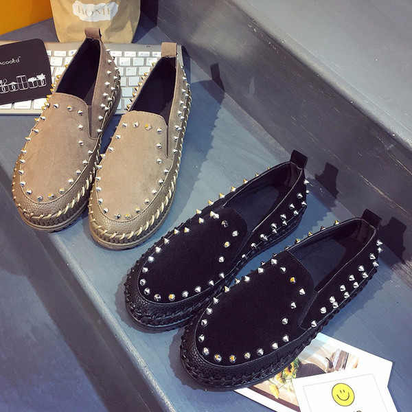 Γυναικεία μκασινια  με κορδέλα σε μαύρο και καφέ χρώμα