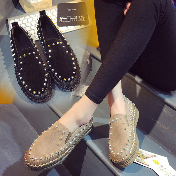 Γυναικεία μκασινια  με κορδέλα σε μαύρο και καφέ χρώμα