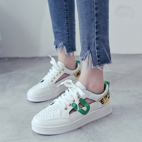 Γυναικείες άνετα παπούτσια με ανοιχτά μέρη σε δύο χρώματα