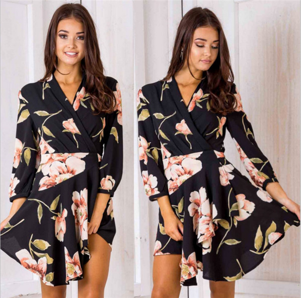 Γυναικείο φόρεμα με φλοραλ μοτίβα