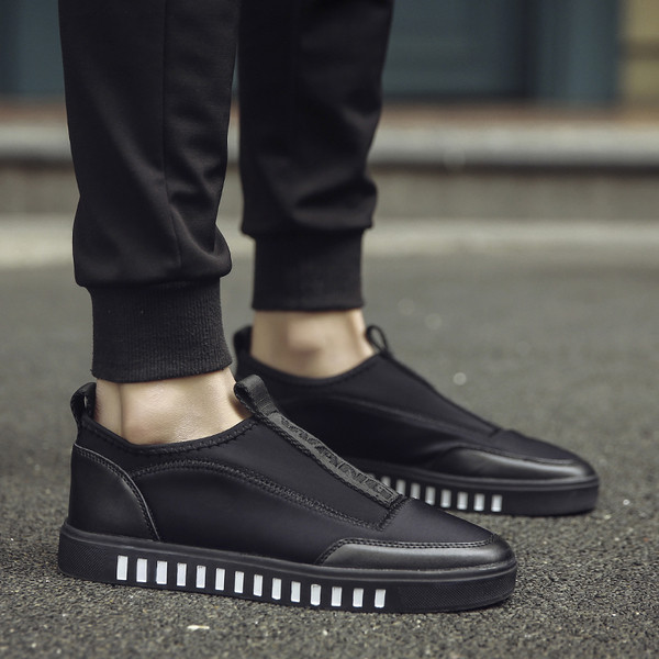 Κομψά ανδρικά πάνινα παπούτσια χωρίς συνδέσμους σε 2 σχέδια σε τρία χρώματα