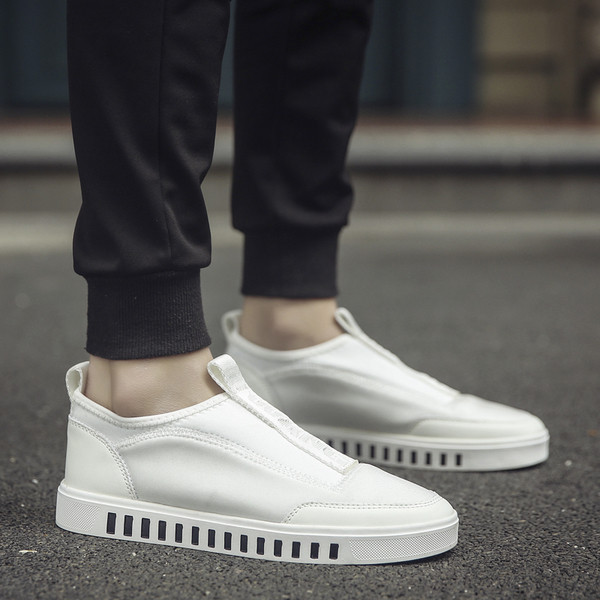 Κομψά ανδρικά πάνινα παπούτσια χωρίς συνδέσμους σε 2 σχέδια σε τρία χρώματα