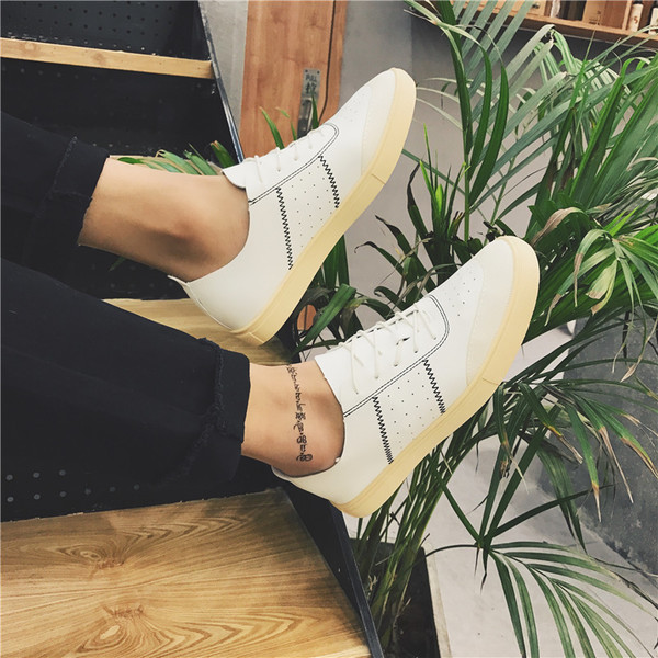 Κομψά ανδρικά  πάνινα παπούτσια σε πορτοκαλί, λευκό και μαύρο χρώμα