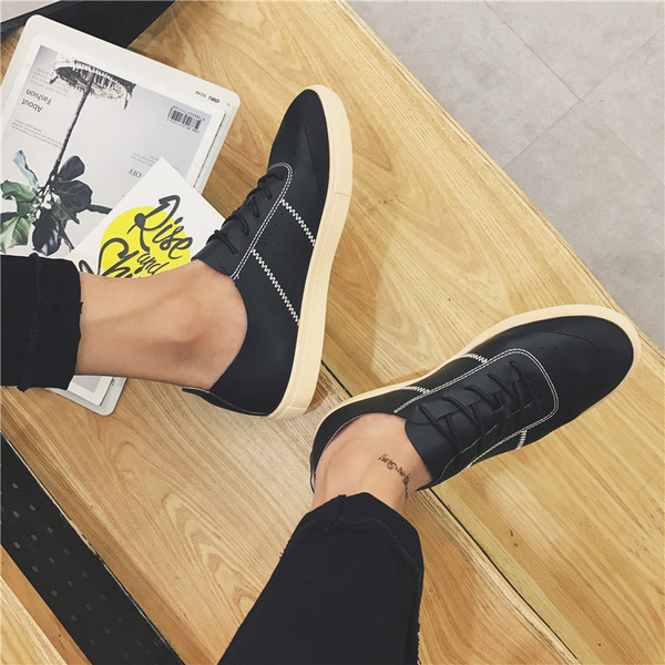 Κομψά ανδρικά  πάνινα παπούτσια σε πορτοκαλί, λευκό και μαύρο χρώμα