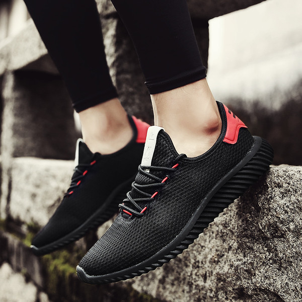 Αθλητικά αντρικά παπούτσια σε τρία χρώματα κατάλληλα για την καθημερινή ζωή