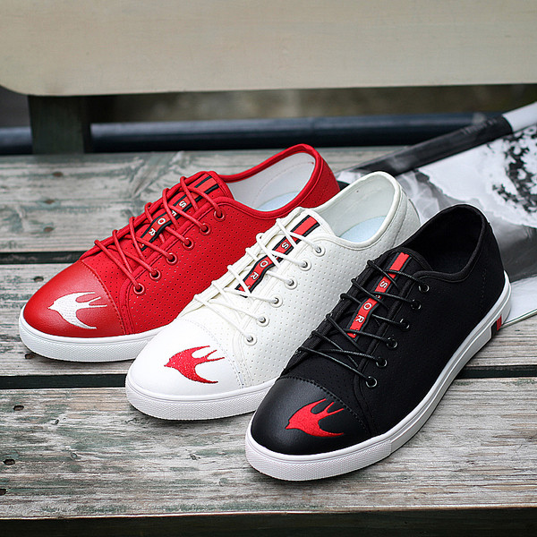 Ανδρικά πάνινα παπούτσια  σε λευκό, κόκκινο και μαύρο χρώμα