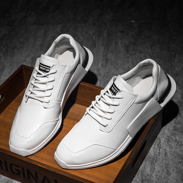 Σπορ-κομψά αθλητικά ανδρικά παπούτσια  σε τρία χρώματα